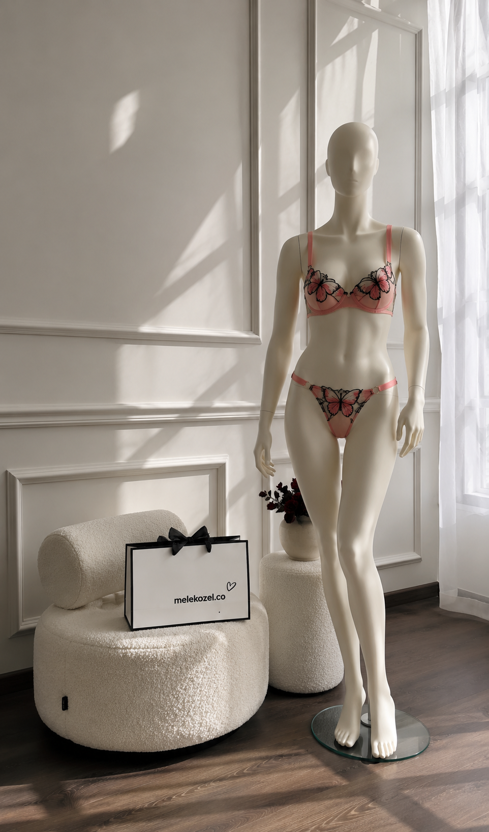 BUTTERFLY Model– Elegant Lace Lingerie Set