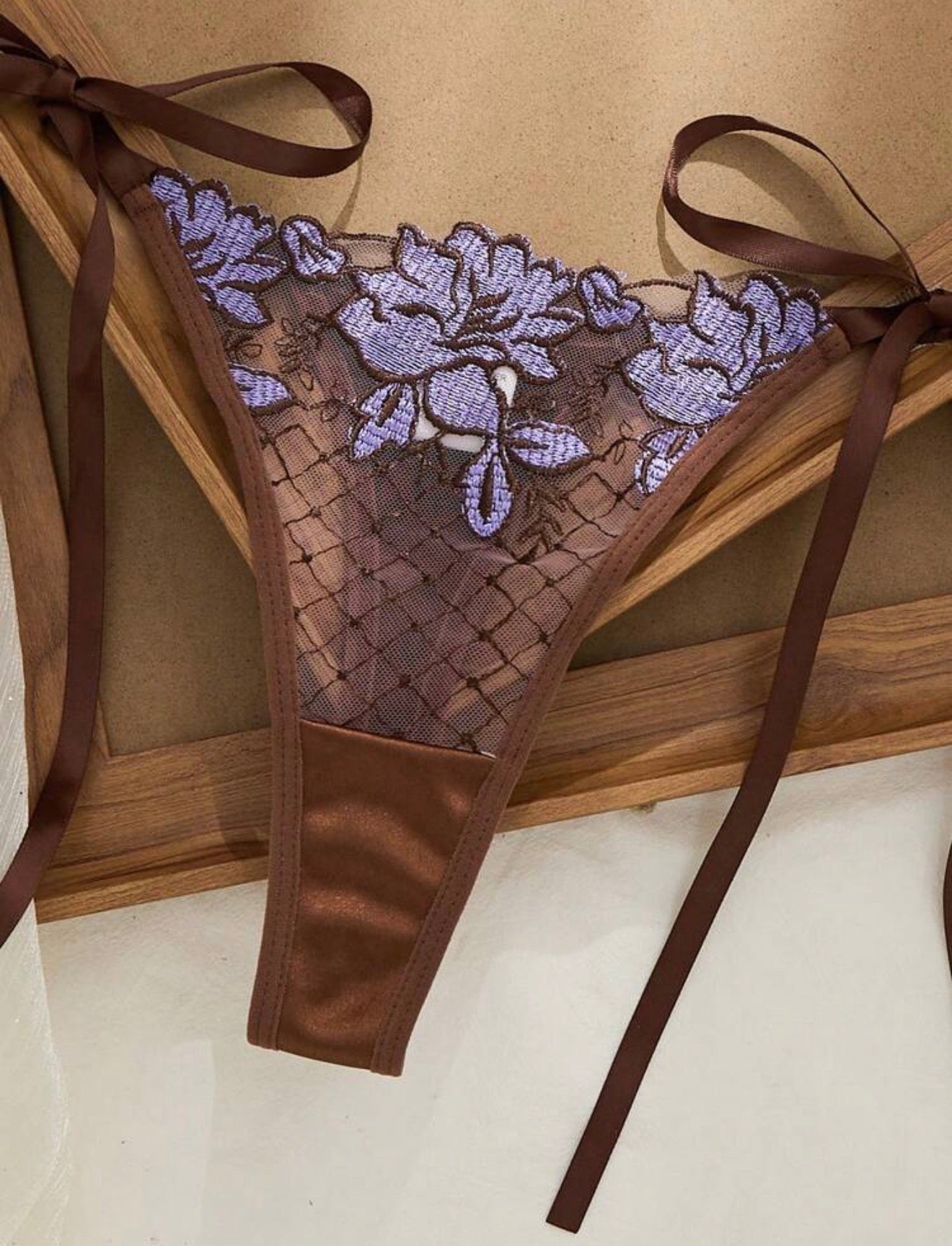 CERMEN Model – Elegant Floral Lace Lingerie Set