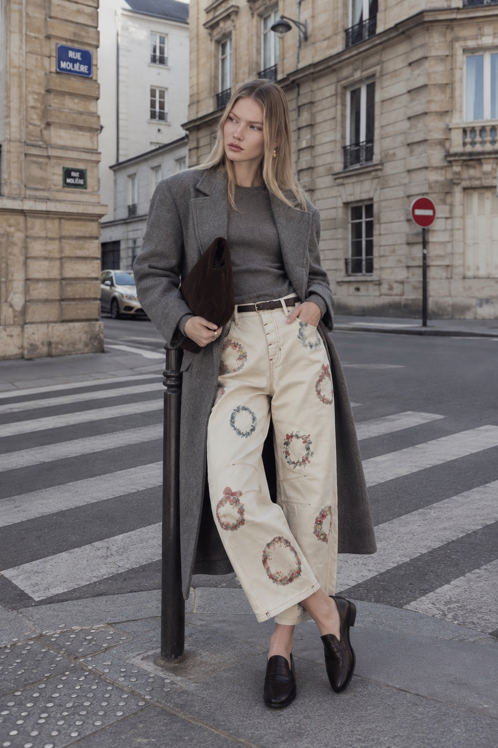 Cream wreath print barrel jeans street style look