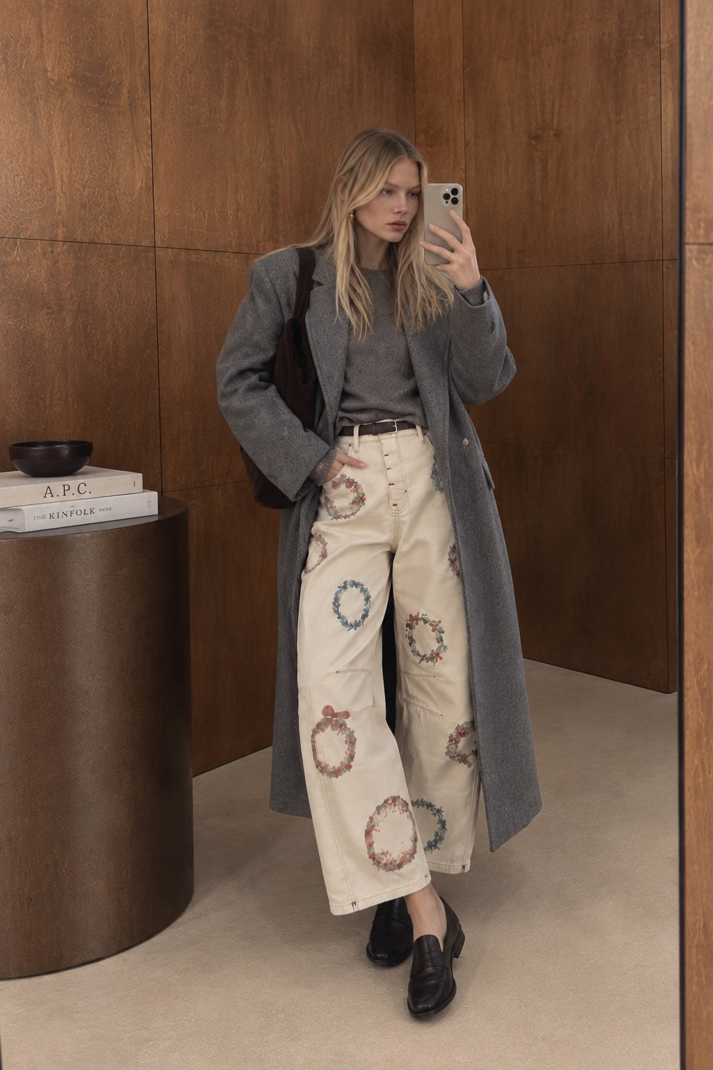 Cream wreath print barrel jeans mirror outfit